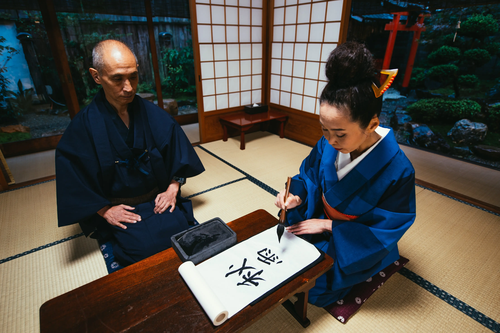 senior-couple-lifestyle-moments-in-a-traditional-j-2023-11-27-05-21-19-utc (1)